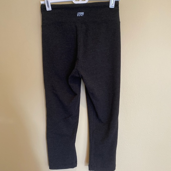 Marika cropped dark grey leggings - Picture 2 of 3